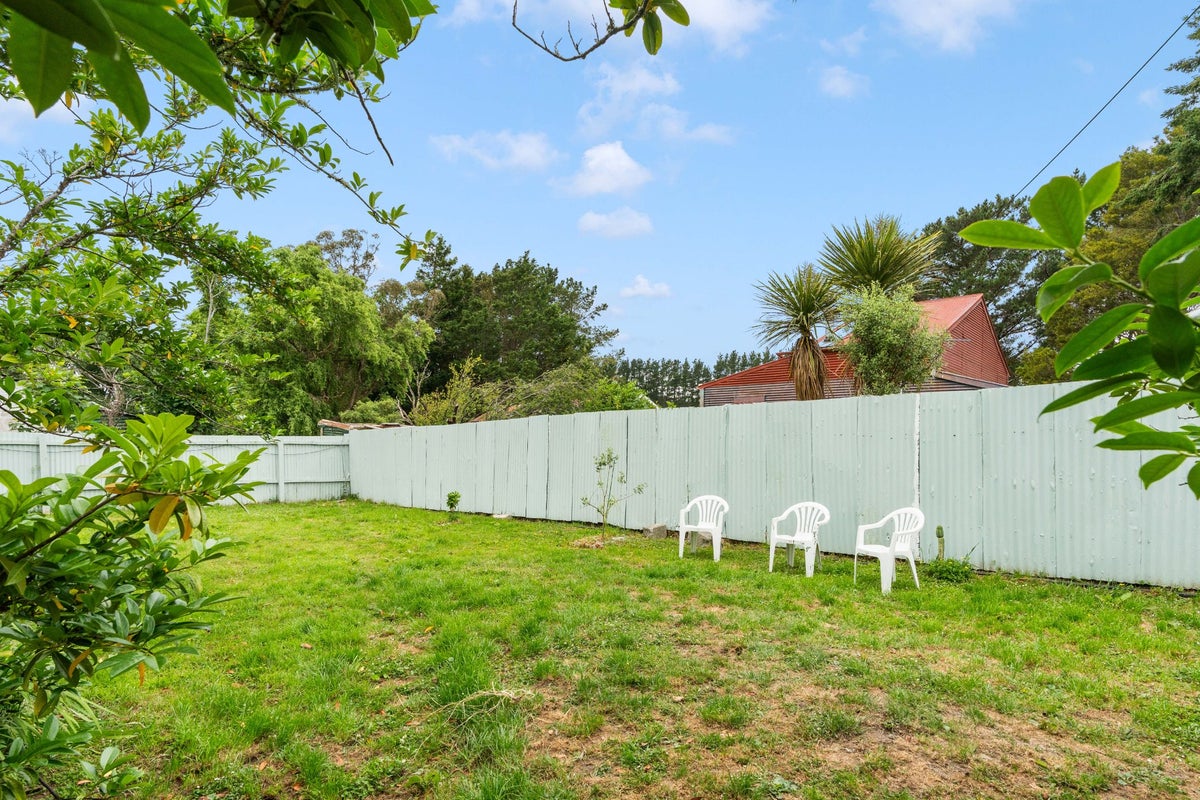 1 Castle Hill Road, Alfredton, Eketahuna - Carousel 17