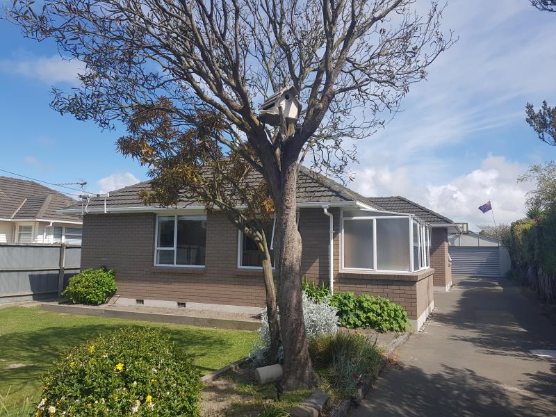 21 Emlyn Place, Avondale, Christchurch - Carousel 1