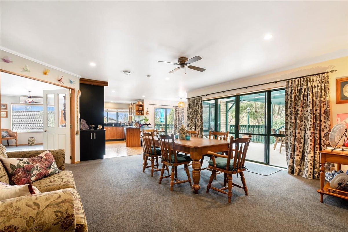 14 Forest Place, Lynmore, Rotorua - Carousel 1