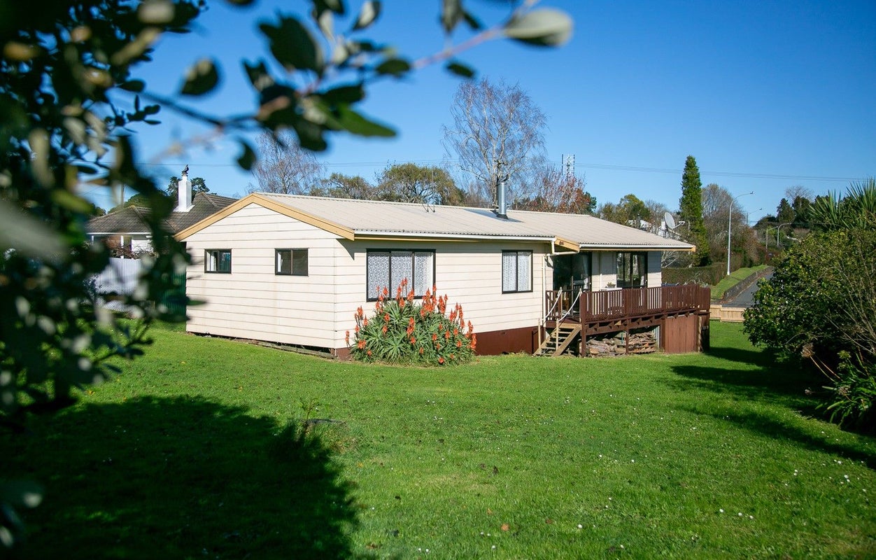 14 Sanders Street, Arapuni, Putaruru - Carousel 1