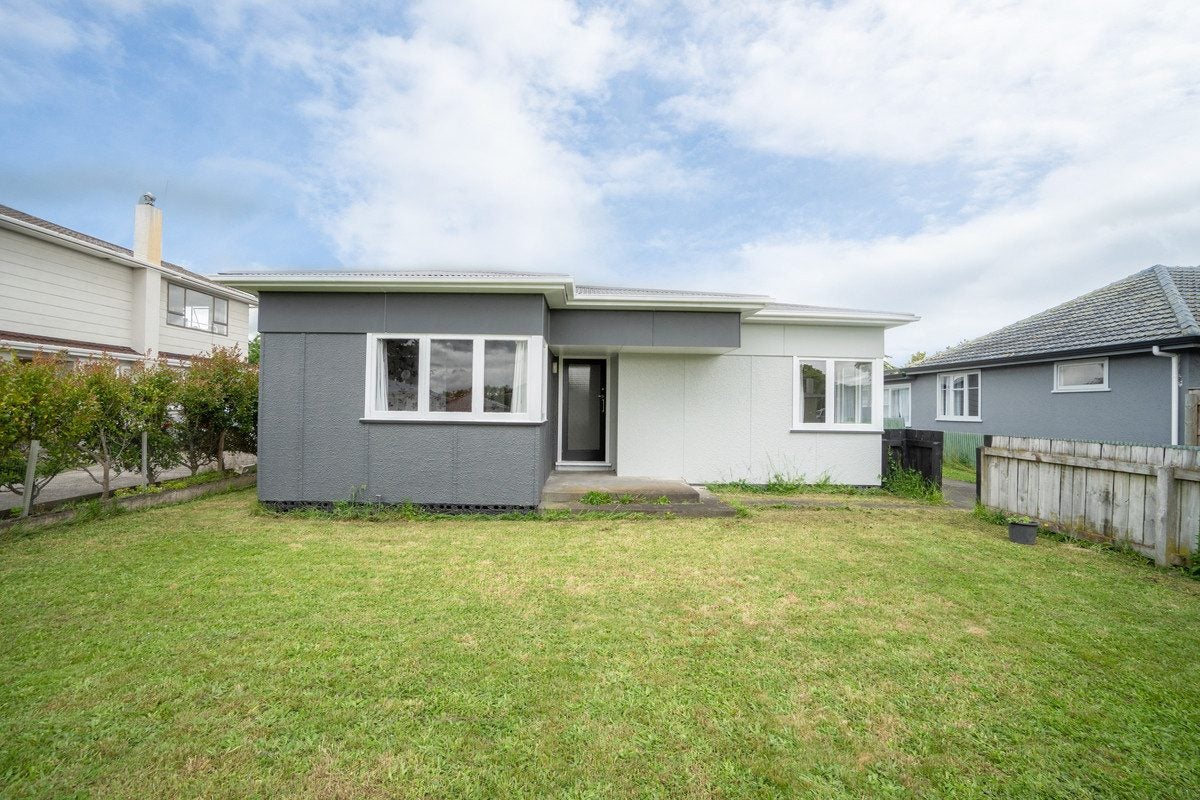 23 Glasgow Street, Takaro, Palmerston North - Carousel 1