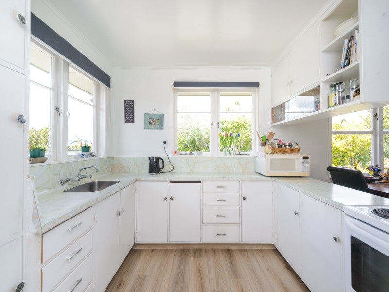 55 Botanical Road, Takaro, Palmerston North - Carousel 2