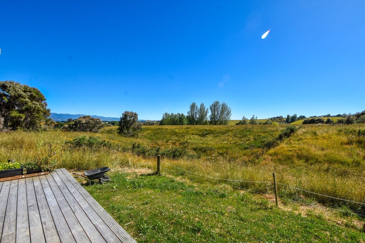 15 Millars Road, Ponatahi, Carterton - Carousel 10