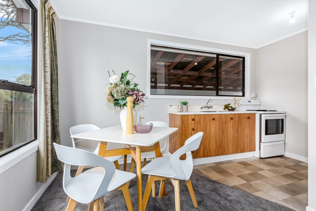 3/9 Connolly ST, Boulcott, Lower Hutt - Carousel 2