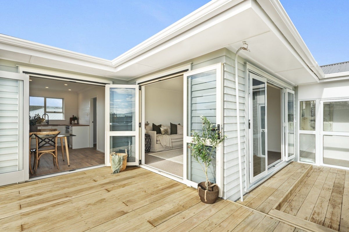 48A Hynds Road, Gate Pa, Tauranga - Carousel 2