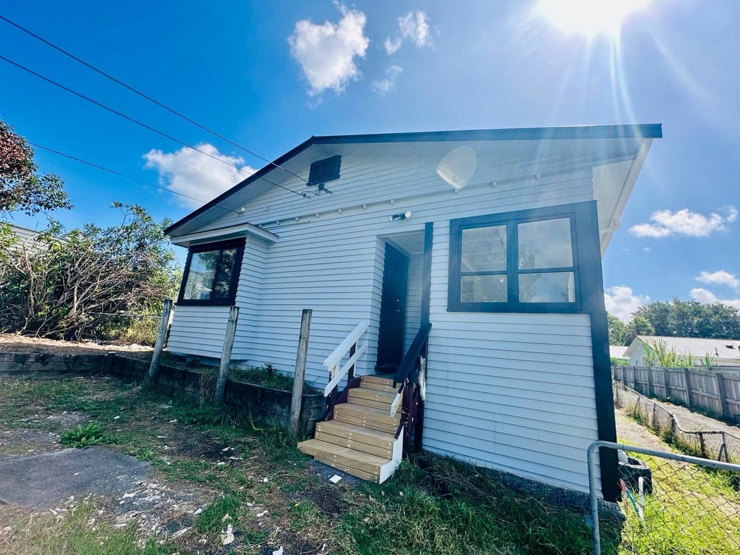 53 Nikau Road, Otahuhu, Auckland - Carousel 1