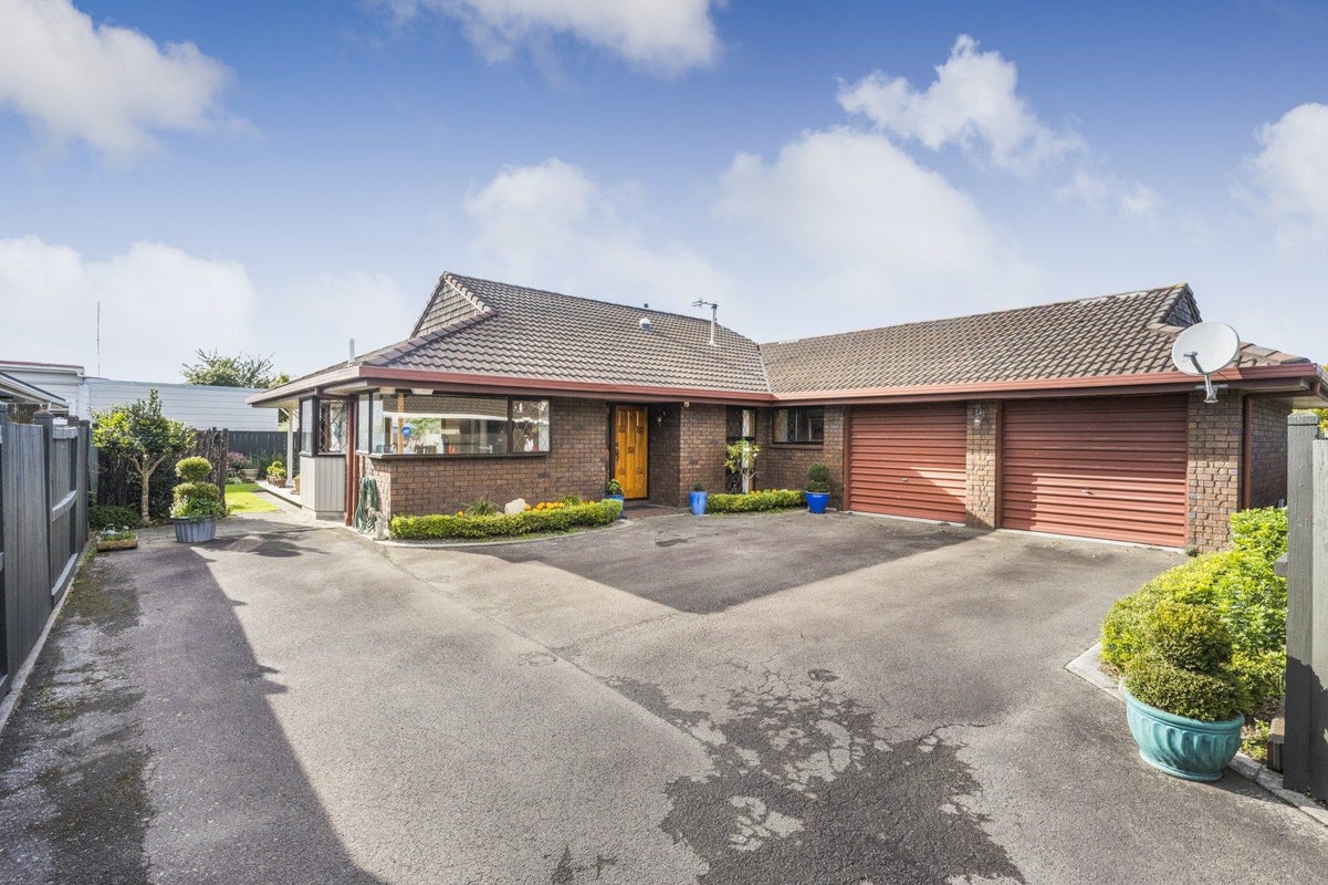 197 Albert Street, Hokowhitu, Palmerston North - Carousel 1