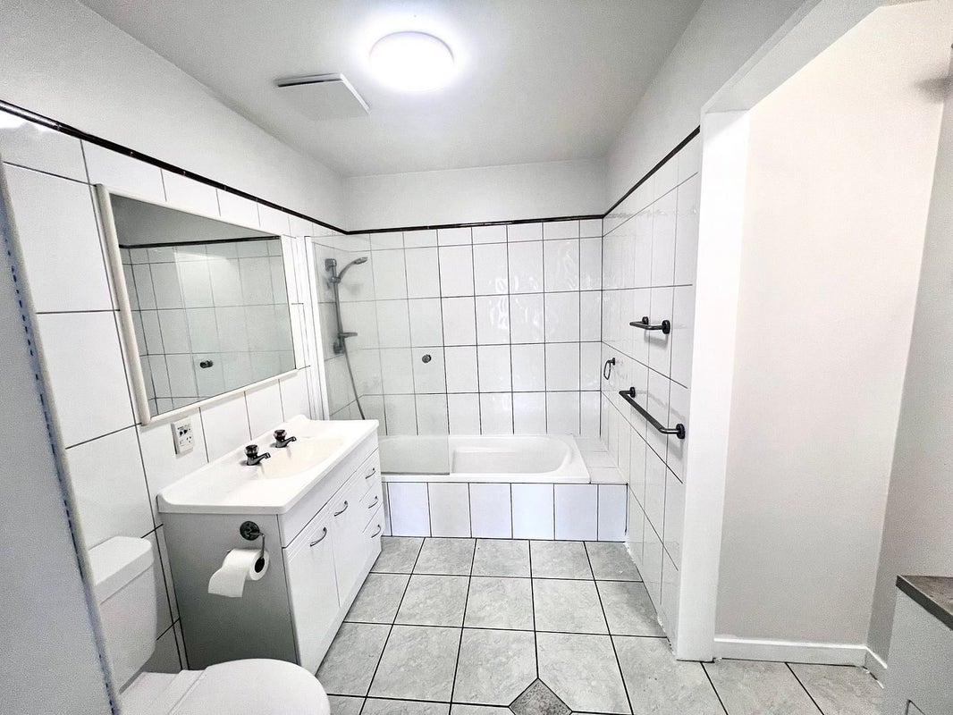6C Ahuriri Street, Strathmore Park, Wellington - Carousel 2