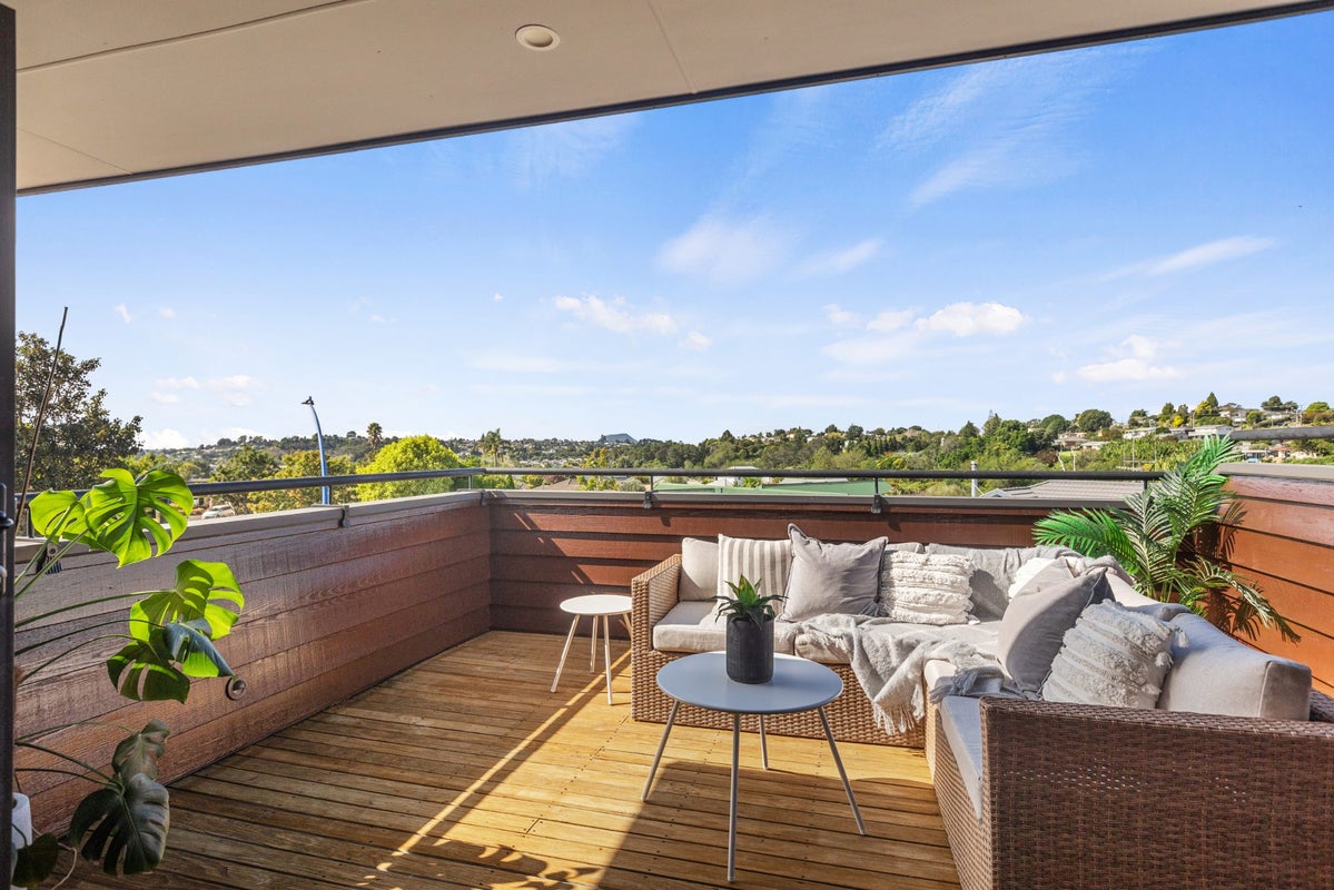 10 Berkeley Grove, Bethlehem, Tauranga - Carousel 2