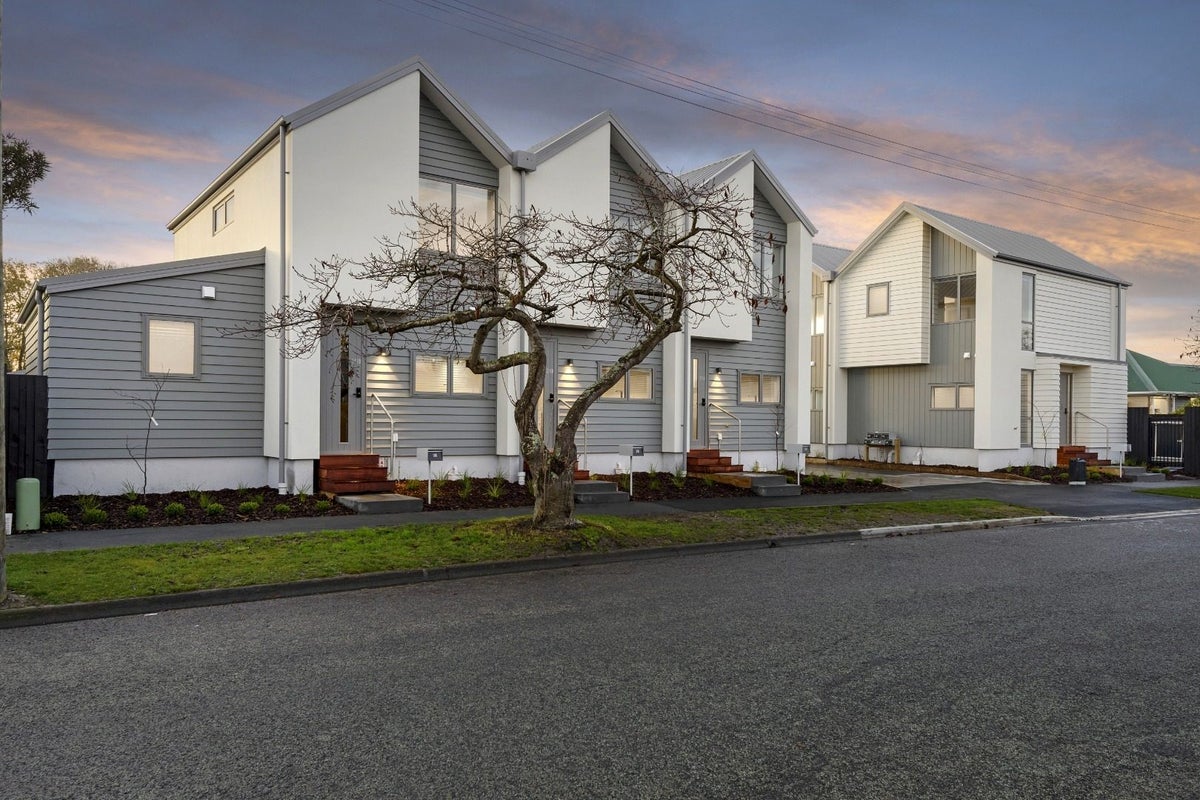3/10 Stackhouse Avenue, Bishopdale, Christchurch - Carousel 1