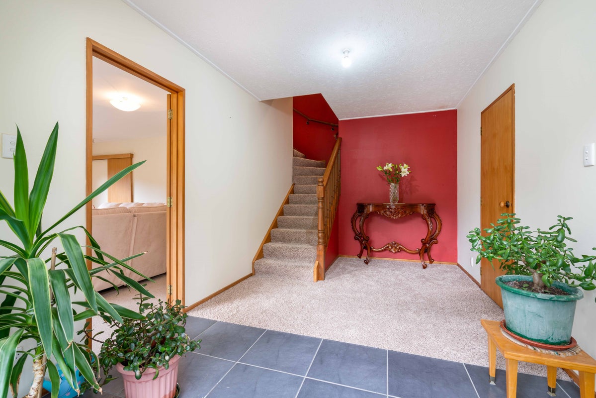 54 Glenross Street, Glenross, Dunedin - Carousel 2