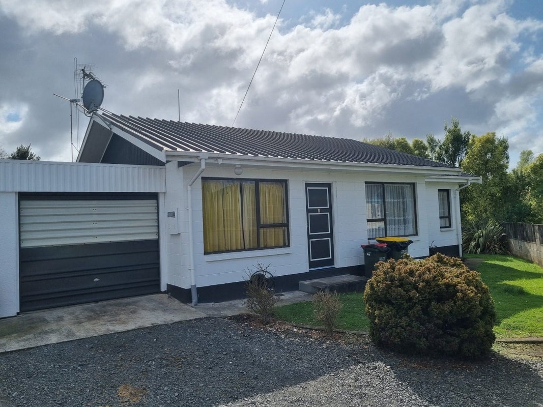 84 Whatawhata Road, Dinsdale, Hamilton - Carousel 1