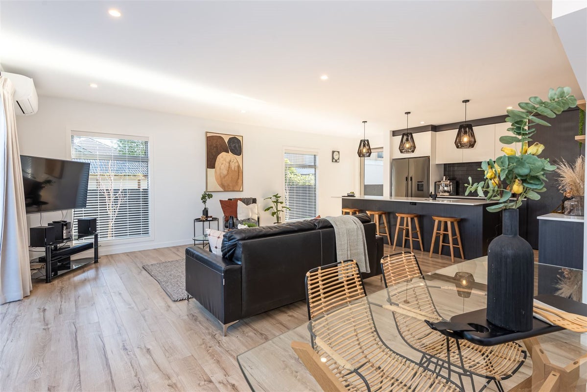 73 Canon Street, St Albans, Christchurch - Carousel 2