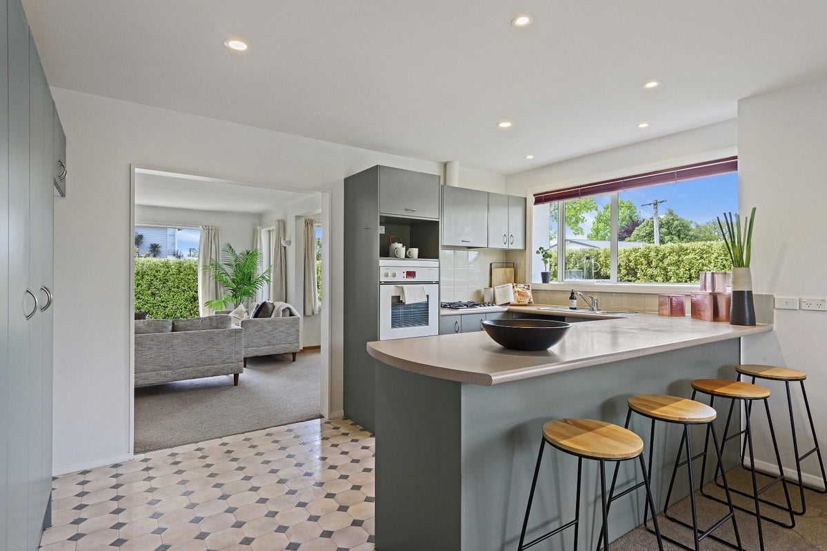59 Garreg Road, Bryndwr, Christchurch - Carousel 2