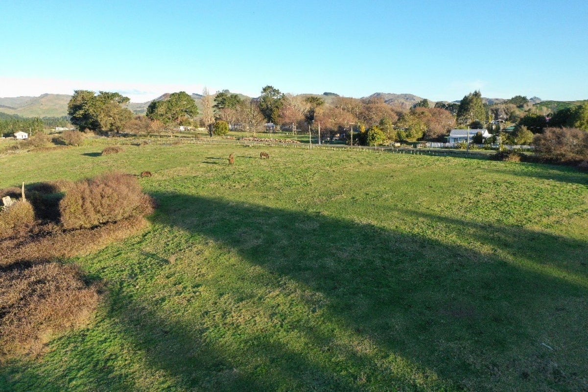 26 Carr Street, Dannevirke, Tararua, Manawatu / Whanganui - Carousel 2