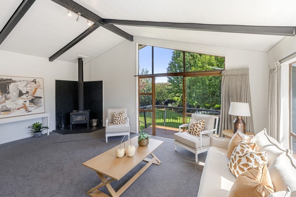 11A Lombard Place, Avonhead, Christchurch City, Canterbury - Carousel 2