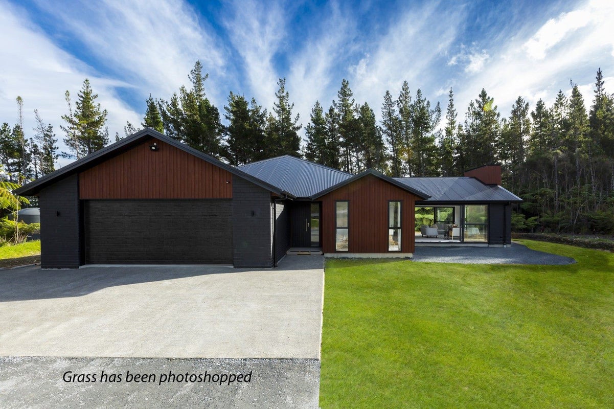 60 Crest Road, Akatarawa, Upper Hutt - Carousel 2