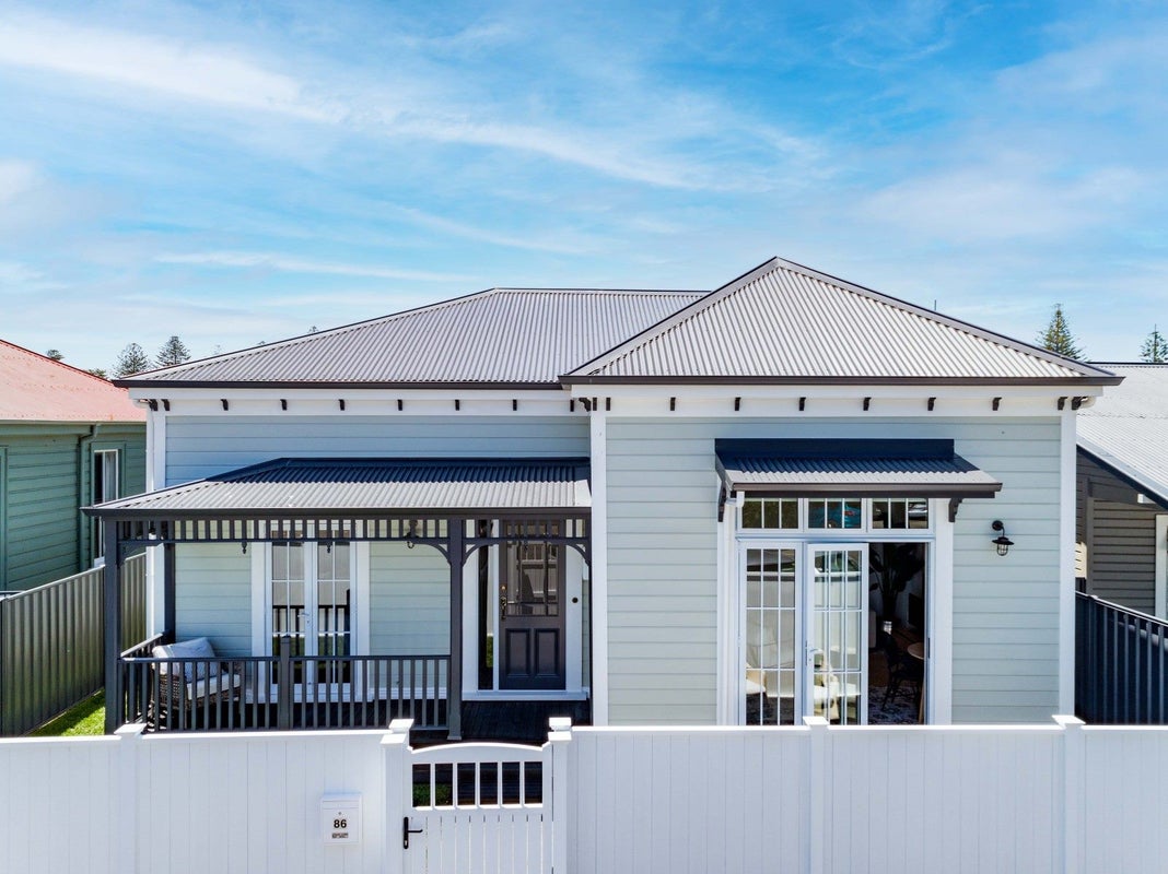 86 Munroe Street, Napier South, Napier - Carousel 1
