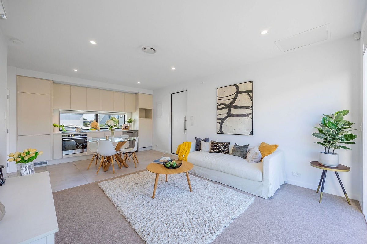 36 Kimiora Street, Three Kings, Auckland - Carousel 2