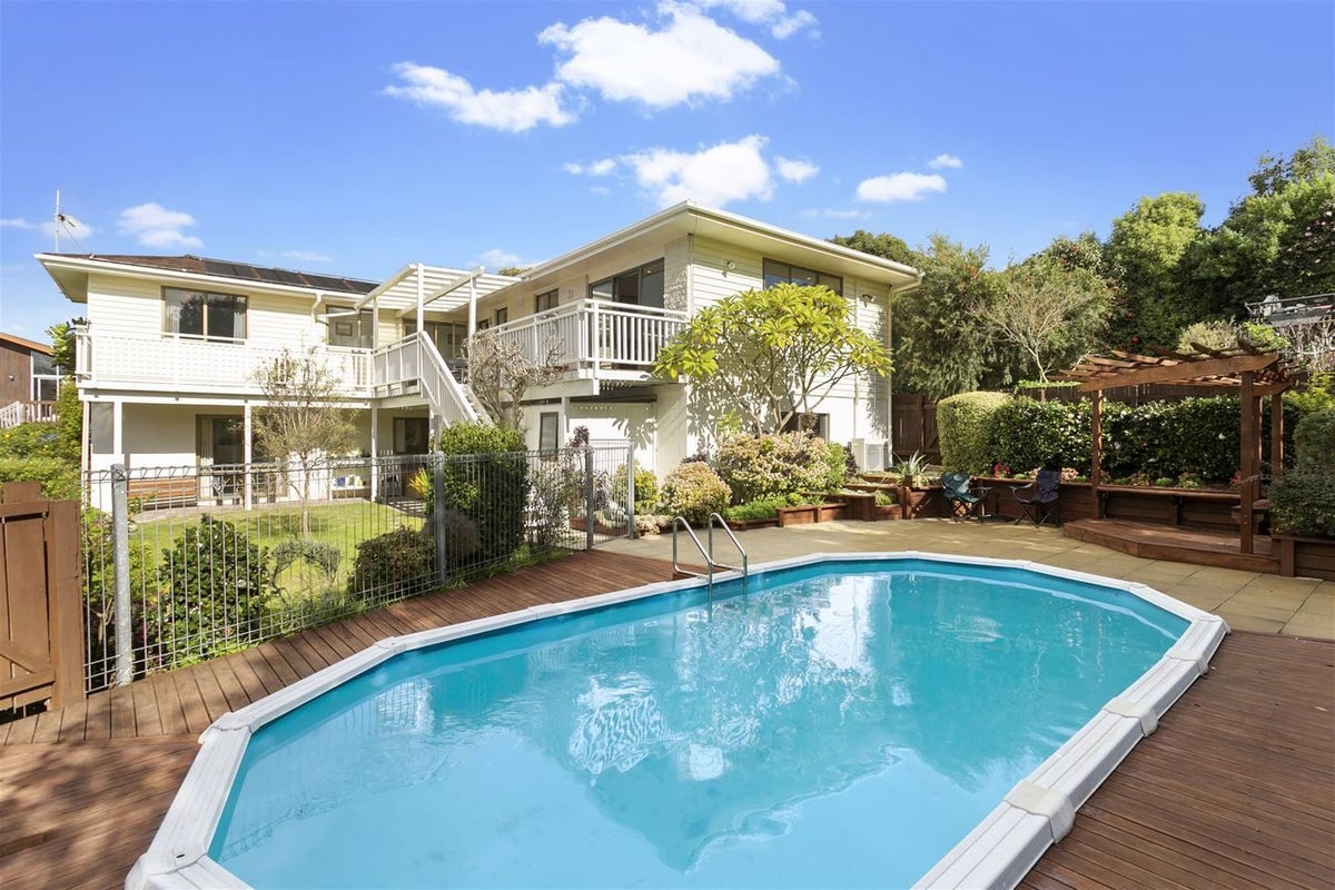 138 Weatherly Road, Torbay, Auckland - Carousel 1