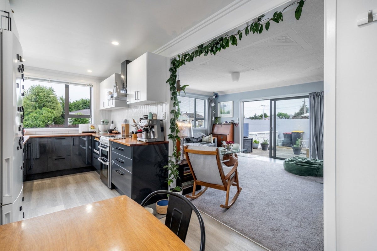 1 Moray Crescent, Grasmere, Invercargill - Carousel 2