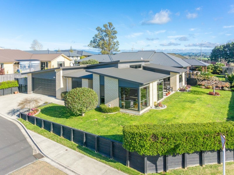 2 Ruske Place, Grandview Heights, Hamilton - Carousel 1