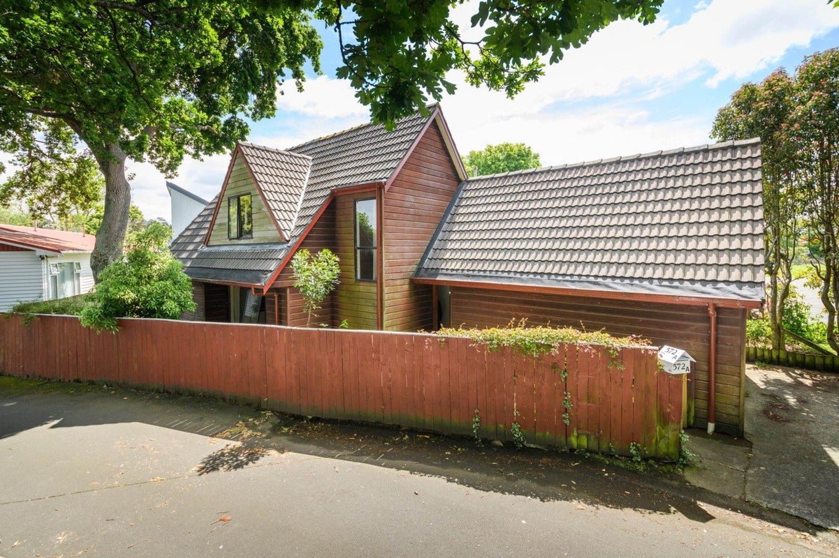 572A Featherston Street, Roslyn, Palmerston North - Carousel 1