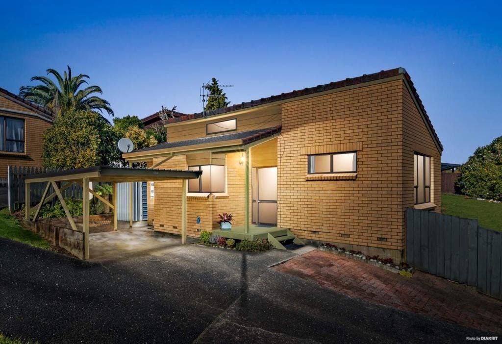 26A Vagus Place, Royal Oak, Auckland - Carousel 1
