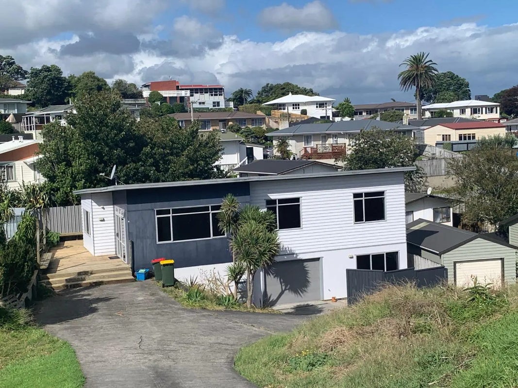 9 Blagdon Road, Blagdon, New Plymouth - Carousel 1