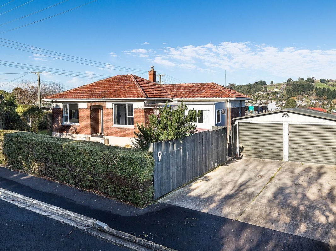 9 Exmouth Street, Abbotsford, Dunedin - Carousel 1