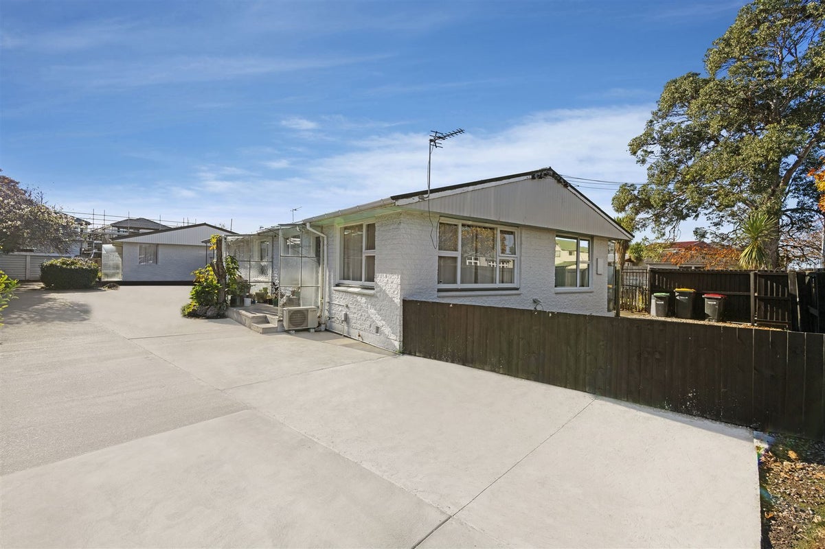 1/447 Worcester Street, Linwood, Christchurch - Carousel 1