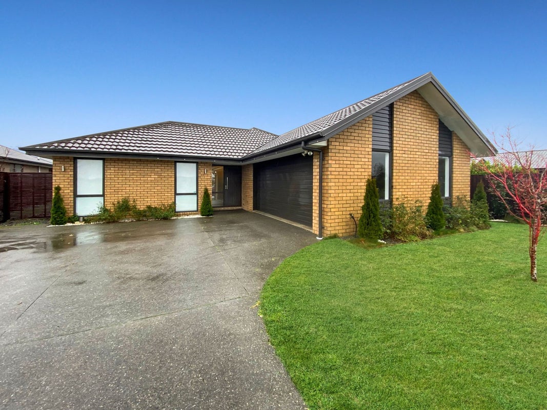 16 Rich Terrace, Wigram, Christchurch - Carousel 1