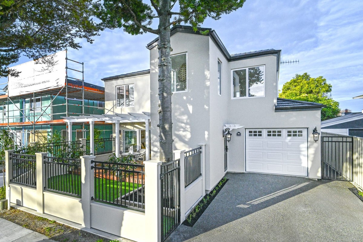 9B Church Road, Taradale, Napier - Carousel 1