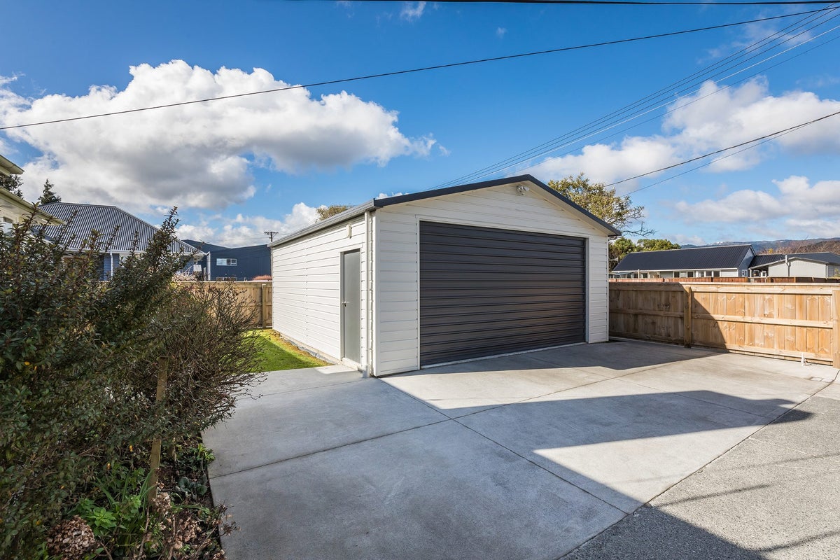 44 Tennyson Street, Trentham, Upper Hutt - Carousel 17