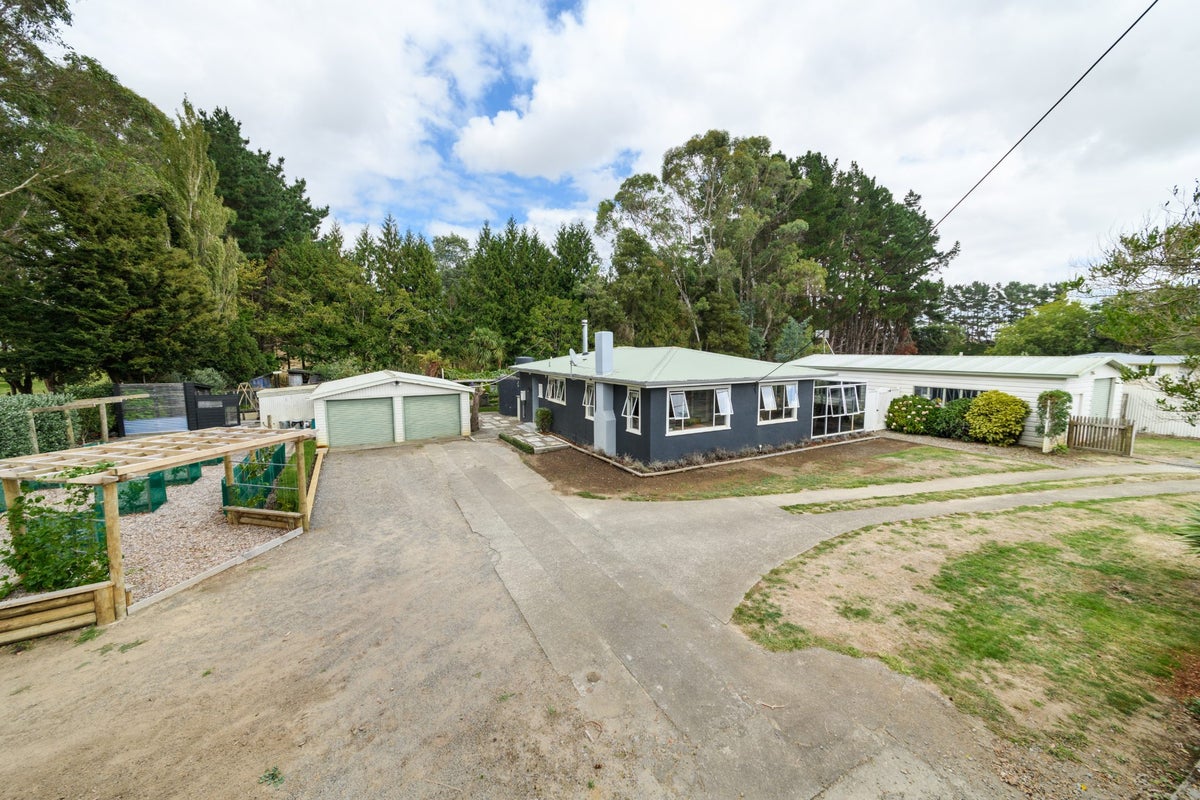 1112 Rangiotu RD, Rangiotu, Palmerston North - Carousel 2
