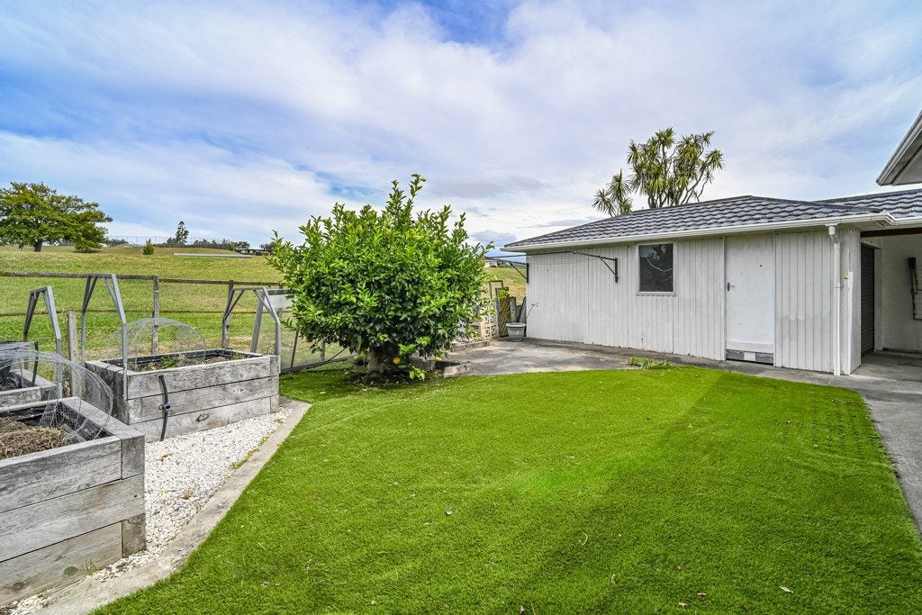 13B Given Street, Havelock North, Havelock North - Carousel 13