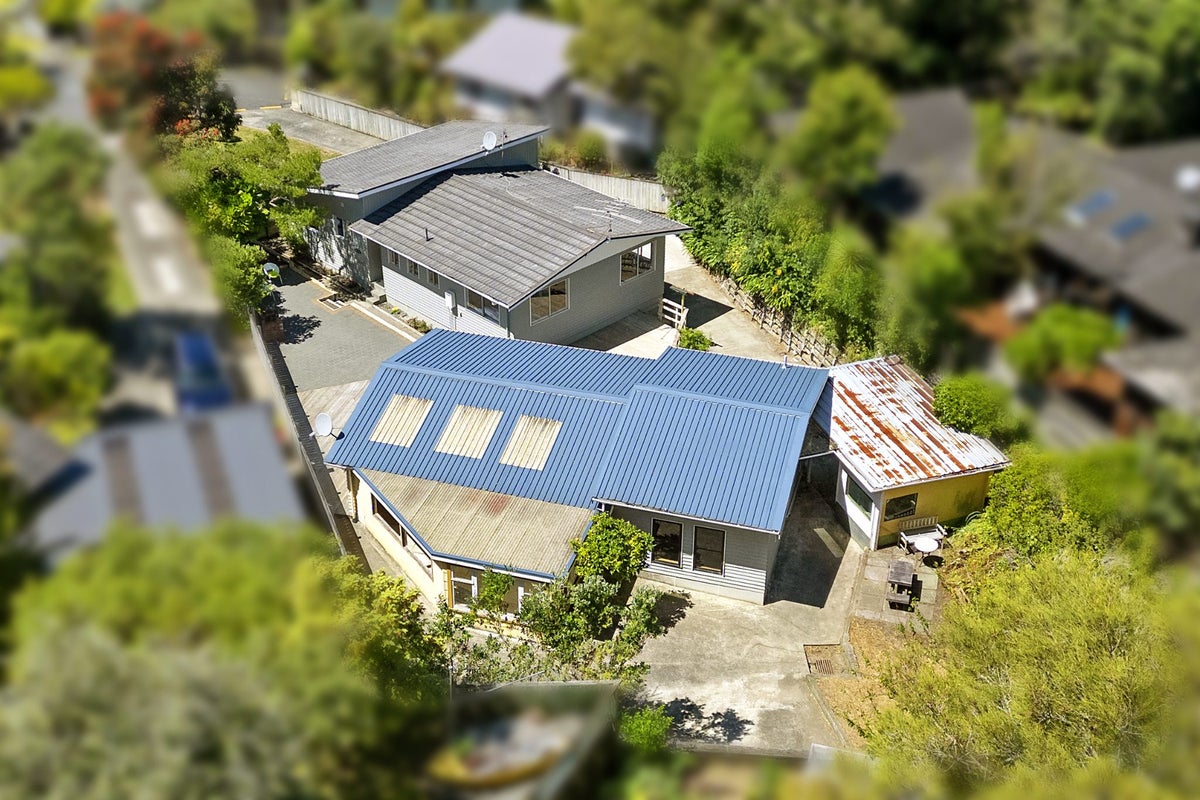 4 Atherstone Lane, Belmont, Lower Hutt - Carousel 2