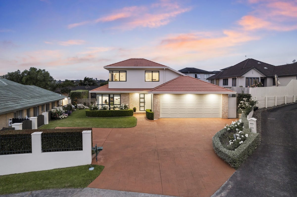 31 Lamia Place, The Gardens, Auckland - Carousel 1