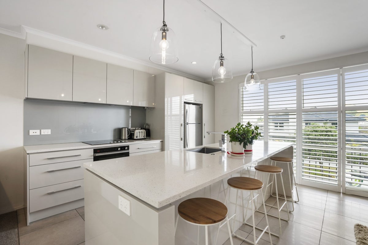 119 Barbarich Drive, Stonefields, Auckland - Carousel 2