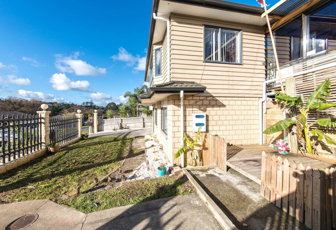 48B Cartmel Avenue, Massey, Auckland - Carousel 2