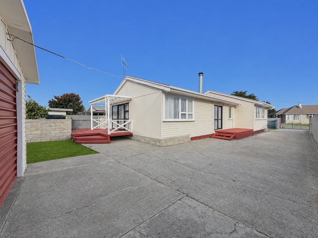 21 Cranby Crescent, Onekawa, Napier - Carousel 2