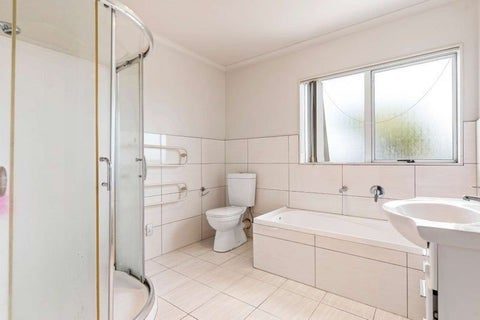 8 Dapple Place, Flat Bush, Auckland - Carousel 8
