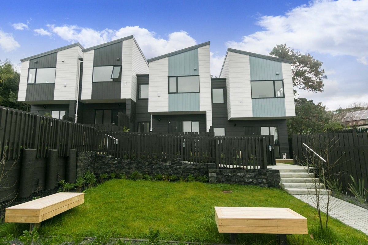 15/27 Glenorchy Street, Glen Eden, Auckland - Carousel 2