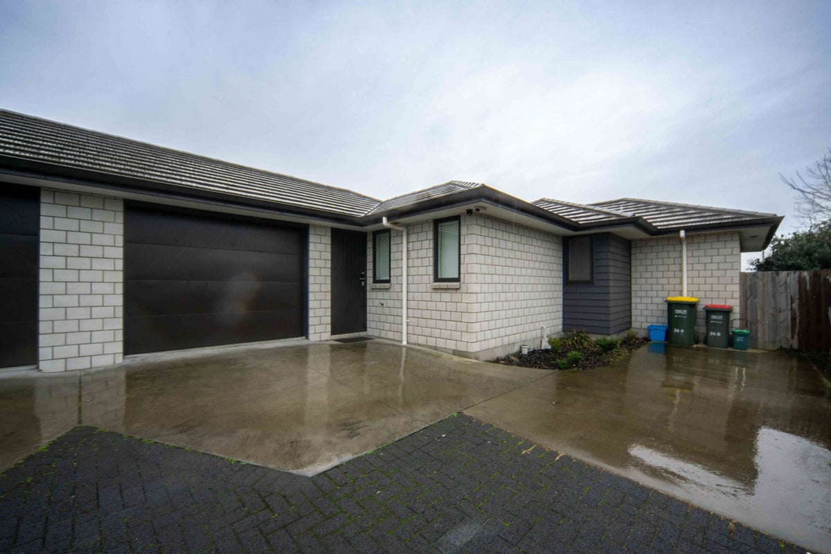 2/26 Allen Street, Frankton, Hamilton - Carousel 1