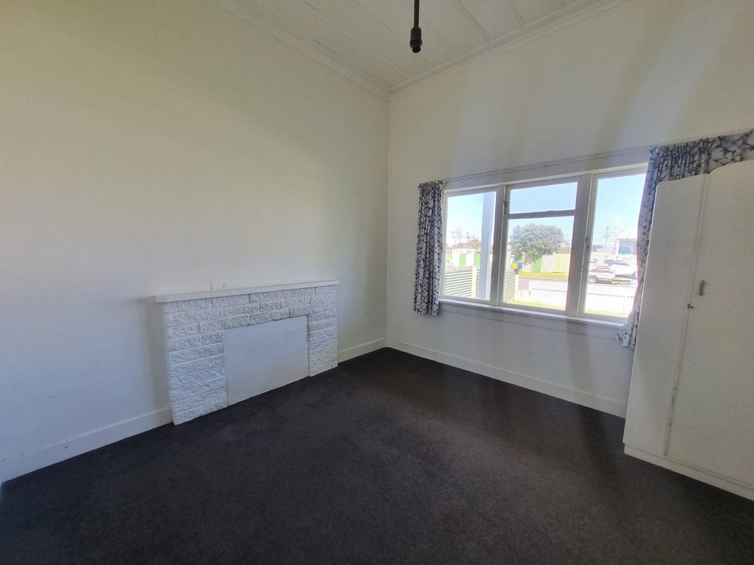 90 Hinau Street, Castlecliff, Whanganui - Carousel 7