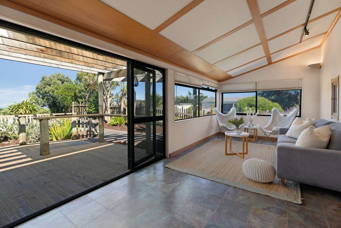 69 Matai Street, Castlecliff, Whanganui - Carousel 1
