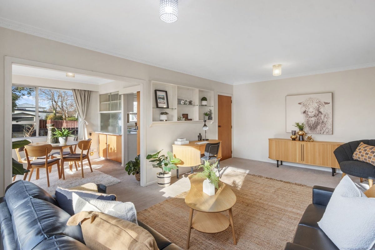 1/1 Hounslow Street, Ilam, Christchurch - Carousel 1