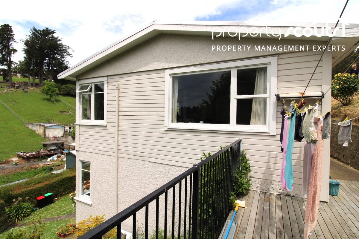 17 Prosser Street, Green Island, Dunedin - Carousel 9