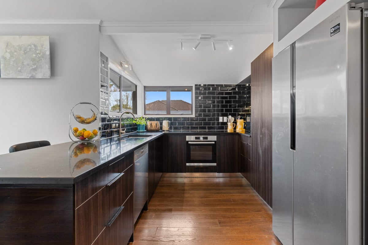 107 Landscape Road, Mount Eden, Auckland - Carousel 2