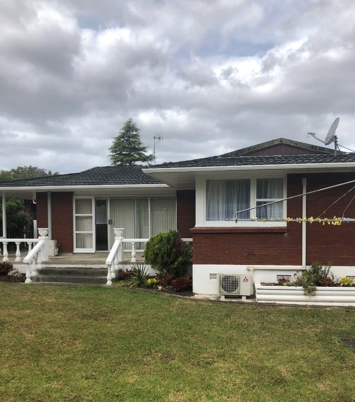17 Fairway Drive, Kamo, Whangarei - Carousel 2